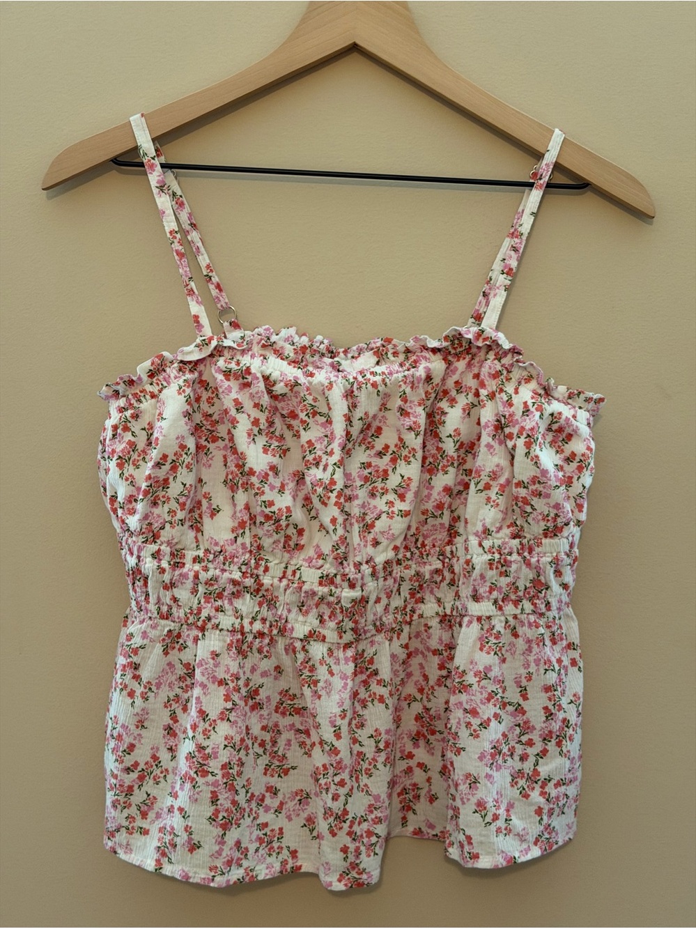 Time & Tru Floral Pink Ruffle-Trim Women’s Cami Top sz M
